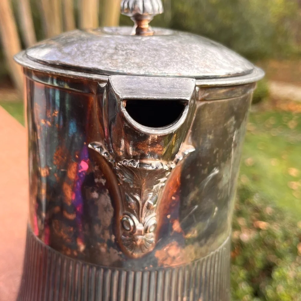 ANTIQUE ROGERS BROS MERIDEN B. COMPANY SILVERPLATE TEAPOT Pitcher
